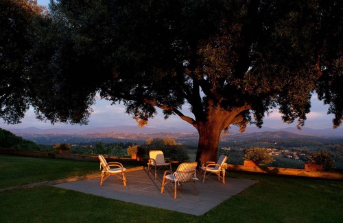 San Casciano in Val di Pesa Villa | 250 m² Villa ∙ 8 bedrooms ∙ 16 guests