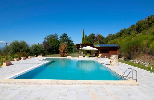 Massa Martana Villa | 250 m² Villa ∙ 5 bedrooms ∙ 10 guests