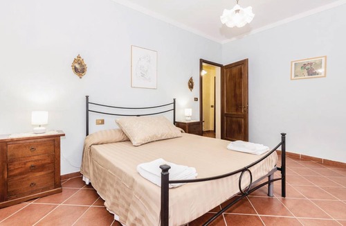 Castiglione del Lago House | 260 m² House ∙ 7 bedrooms ∙ 18 guests
