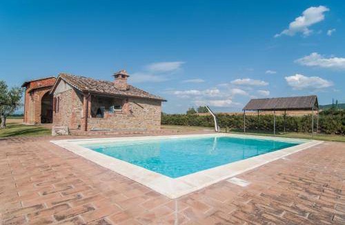 Paciano Resort | 260 m² Resort ∙ 9 bedrooms ∙ 20 guests