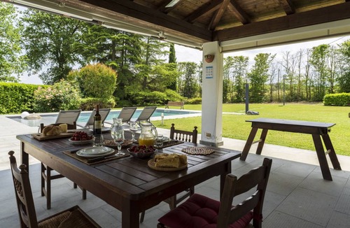 Travazzano Villa | 270 m² Villa ∙ 4 bedrooms ∙ 8 guests