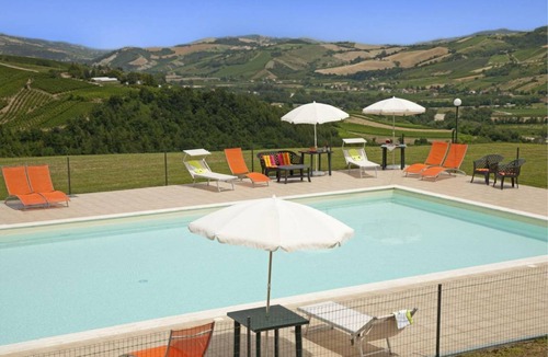 Montelparo House | 280 m² House ∙ 4 bedrooms ∙ 10 guests