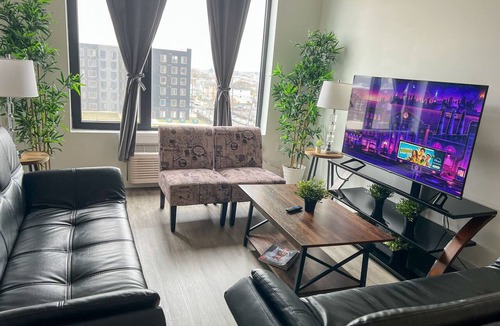 Elizabeth Apartment | 2BR apt close to EWR Airport te7j