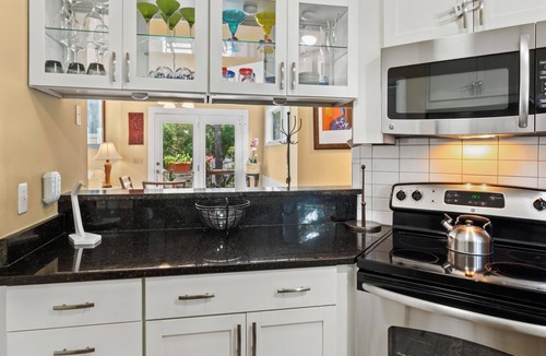Colington Condo | 2BR Condo w/Pool, Tennis & 1 Mile to Beach