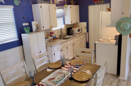 Pine Island House | 3/2 FLA ISLAND BEACH HOUSE GETAWAY w/2 BEACHES! 10-EXCEPTIONAL. SLEEPS 6. Ahh!