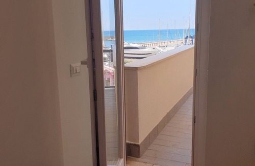 Nettuno House | 3 bedroom private vacation home in neptune