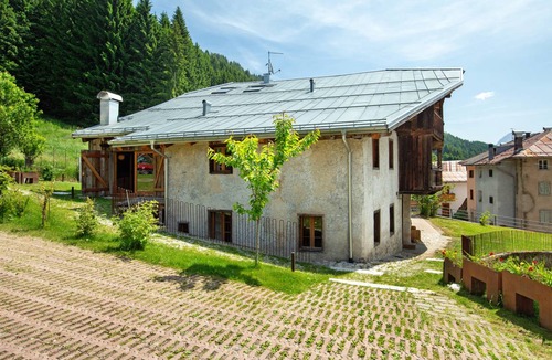 Dosoledo Ski Chalet | 300 m² Chalet ∙ 5 bedrooms ∙ 11 guests