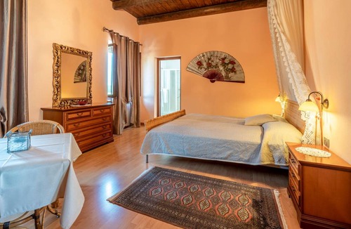 Lequio Tanaro House | 300 m² House ∙ 4 bedrooms ∙ 9 guests