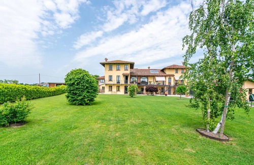 Lequio Tanaro House | 300 m² House ∙ 4 bedrooms ∙ 9 guests
