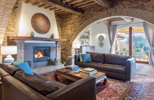 Bettona Villa | 300 m² Villa ∙ 4 bedrooms ∙ 10 guests