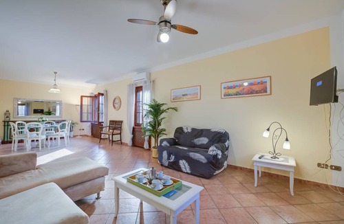 San Benedetto di Lugana Villa | 300 m² Villa ∙ 5 bedrooms ∙ 11 guests