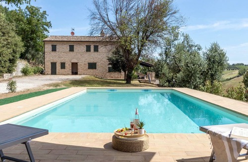 Macerata Villa | 300 m² Villa ∙ 5 bedrooms ∙ 12 guests
