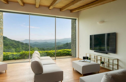 Bagnone Villa | 300 m² Villa ∙ 5 bedrooms ∙ 10 guests