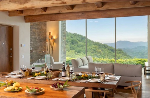 Bagnone Villa | 300 m² Villa ∙ 5 bedrooms ∙ 10 guests