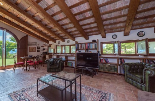 Corridonia Villa | 300 m² Villa ∙ 6 bedrooms ∙ 13 guests