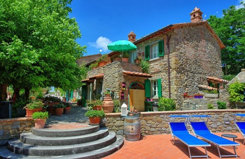 San Pietro a Cegliolo Villa | 300 m² Villa ∙ 8 bedrooms ∙ 15 guests
