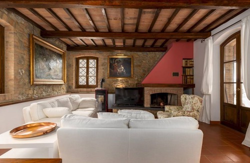 San Gimignano Villa | 300 m² Villa ∙ 4 bedrooms ∙ 7 guests
