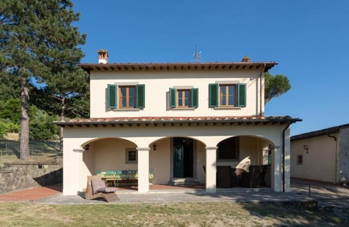 Dicomano House | 305 m² Farmhouse ∙ 5 bedrooms ∙ 12 guests