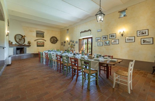 Cortona Villa | 310 m² Villa ∙ 9 bedrooms ∙ 22 guests