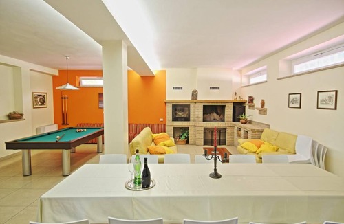 Mogliano Villa | 315 m² Villa ∙ 6 bedrooms ∙ 15 guests