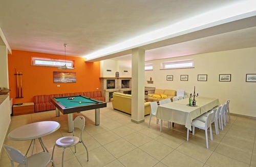 Mogliano Villa | 315 m² Villa ∙ 6 bedrooms ∙ 15 guests