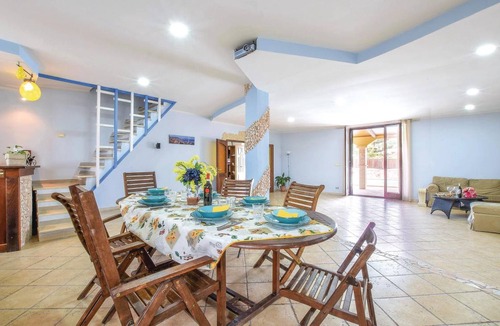 Mondragone House | 320 m² House ∙ 5 bedrooms ∙ 9 guests