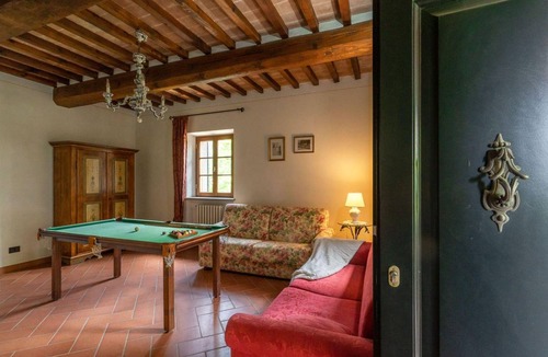Subbiano House | 328 m² House ∙ 5 bedrooms ∙ 9 guests