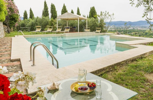 Pistoia Villa | 331 m² Villa ∙ 4 bedrooms ∙ 8 guests