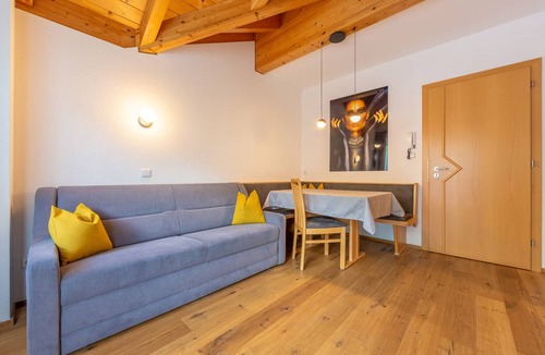 Prato alla Drava Apartment | 34 m² Apartment ∙ 1 bedroom ∙ 4 guests