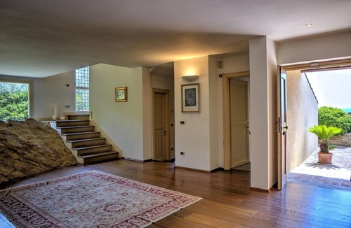 Foligno Villa | 340 m² Villa ∙ 4 bedrooms ∙ 8 guests