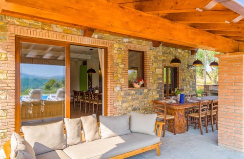Parrano Villa | 341 m² Villa ∙ 7 bedrooms ∙ 20 guests