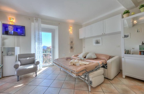 Lesa Apartment | 35 m² Apartment ∙ 1 bedroom ∙ 2 guests