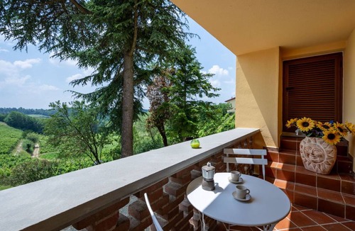 Castel Rocchero Other | 350 m² Accommodation ∙ 3 bedrooms ∙ 6 guests