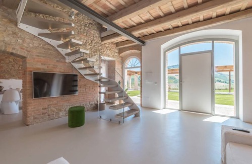 Montefiore dell'Aso Villa | 350 m² Villa ∙ 5 bedrooms ∙ 11 guests