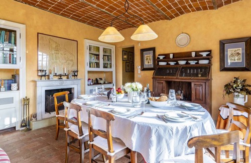 Casale Monferrato Villa | 350 m² Villa ∙ 5 bedrooms ∙ 10 guests