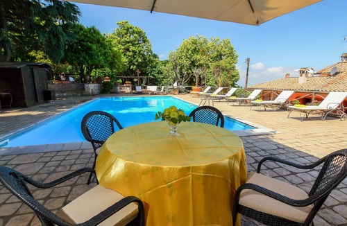 Monte Compatri Villa | 350 m² Villa ∙ 5 bedrooms ∙ 10 guests