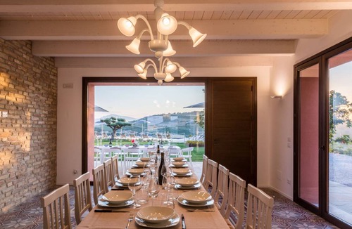 Ripatransone Villa | 350 m² Villa ∙ 6 bedrooms ∙ 14 guests