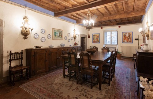 San Romano in Garfagnana Villa | 360 m² Villa ∙ 4 bedrooms ∙ 9 guests