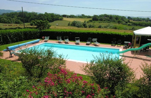 Vicchio Villa | 360 m² Villa ∙ 8 bedrooms ∙ 16 guests