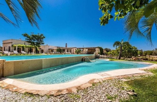 Montesano Salentino House | 369 m² House ∙ 5 bedrooms ∙ 16 guests