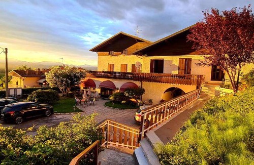 Montecchio Maggiore Hotel | 38 m² Hotel ∙ 5 guests