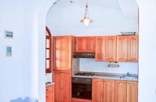 San Teodoro City Centre House | 38 m² House ∙ 1 bedroom ∙ 4 guests