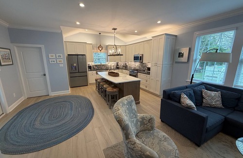 West Cape May House | 4 bed 3.5 bath close to the Beach w/heatable pool