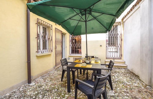 Old Town Apartment | 4 bedroom cozy apartment in Mantova