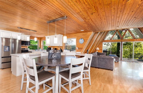 Sloans Valley House | 4 Bedrooms, Heated Private pool, hot tub, Game room, and Water Front View!