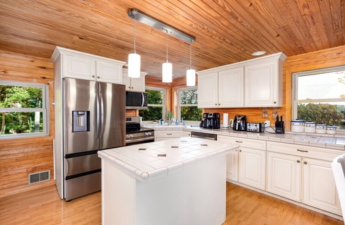 Sloans Valley House | 4 Bedrooms, Heated Private pool, hot tub, Game room, and Water Front View!