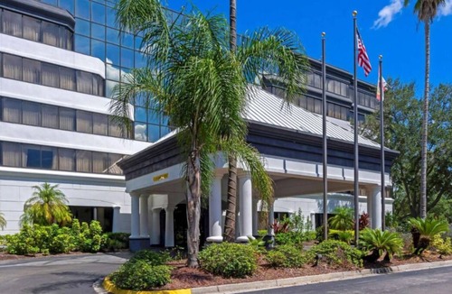 Baymeadows House | 4 Budget-friendly Units! FREE Breakfast, Parking! Near Tree Hill Nature Center!