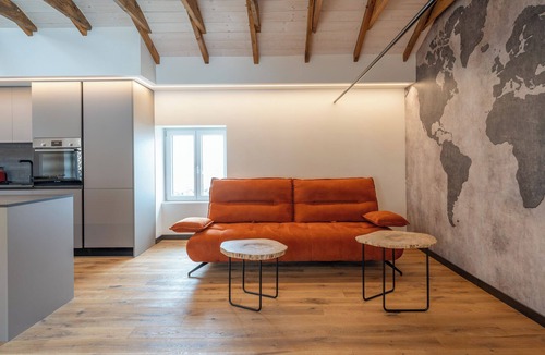 Calolziocorte Apartment | 4 Elements - Italian GuestHouse