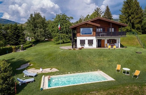 Agra House | 4-room house in absolutely quiet and all-day sunny south facing with dream view