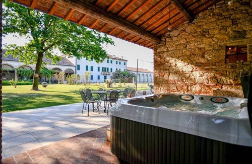 Longare Apartment | 40 m² Apartment ∙ 1 bedroom ∙ 2 guests